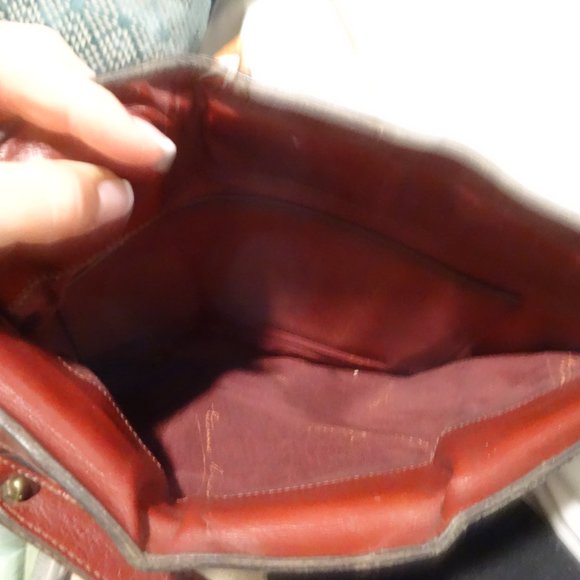 Vintage Etienne Aigner Handmade Oxblood Red Leather Shoulder Handbag PURSE 70s - Picture 4 of 7
